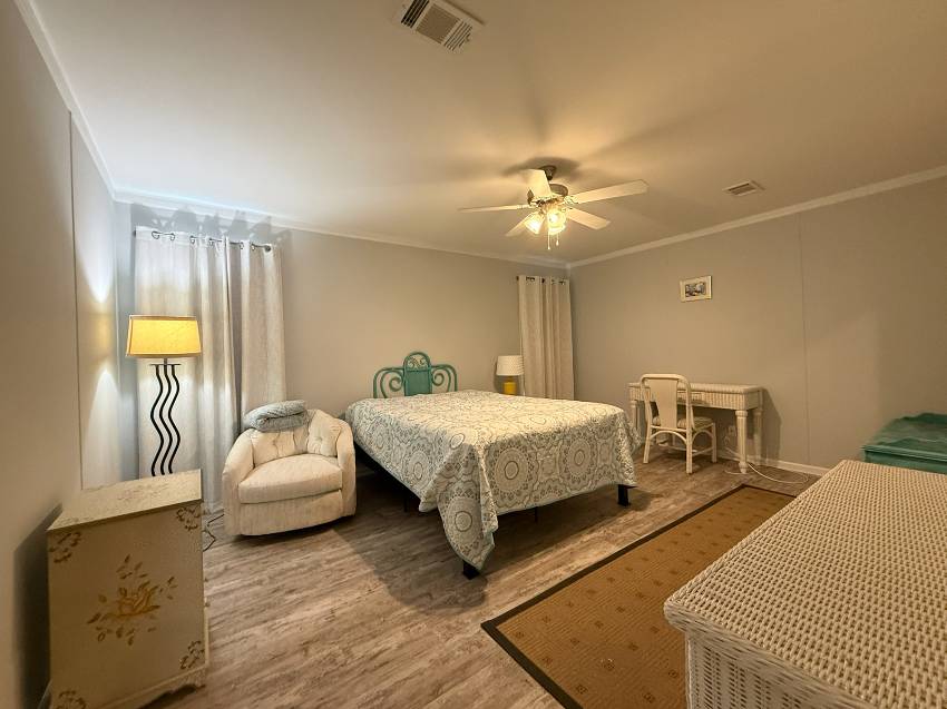 16 Peach Ave a Bradenton, FL Mobile or Manufactured Home for Sale